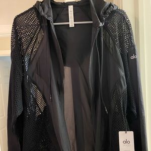 ALO yoga NWT feature lightweight jacket XS, black